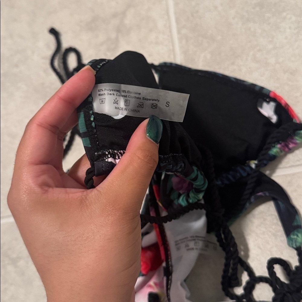 Floral Bikini Set - Picture 4 of 4